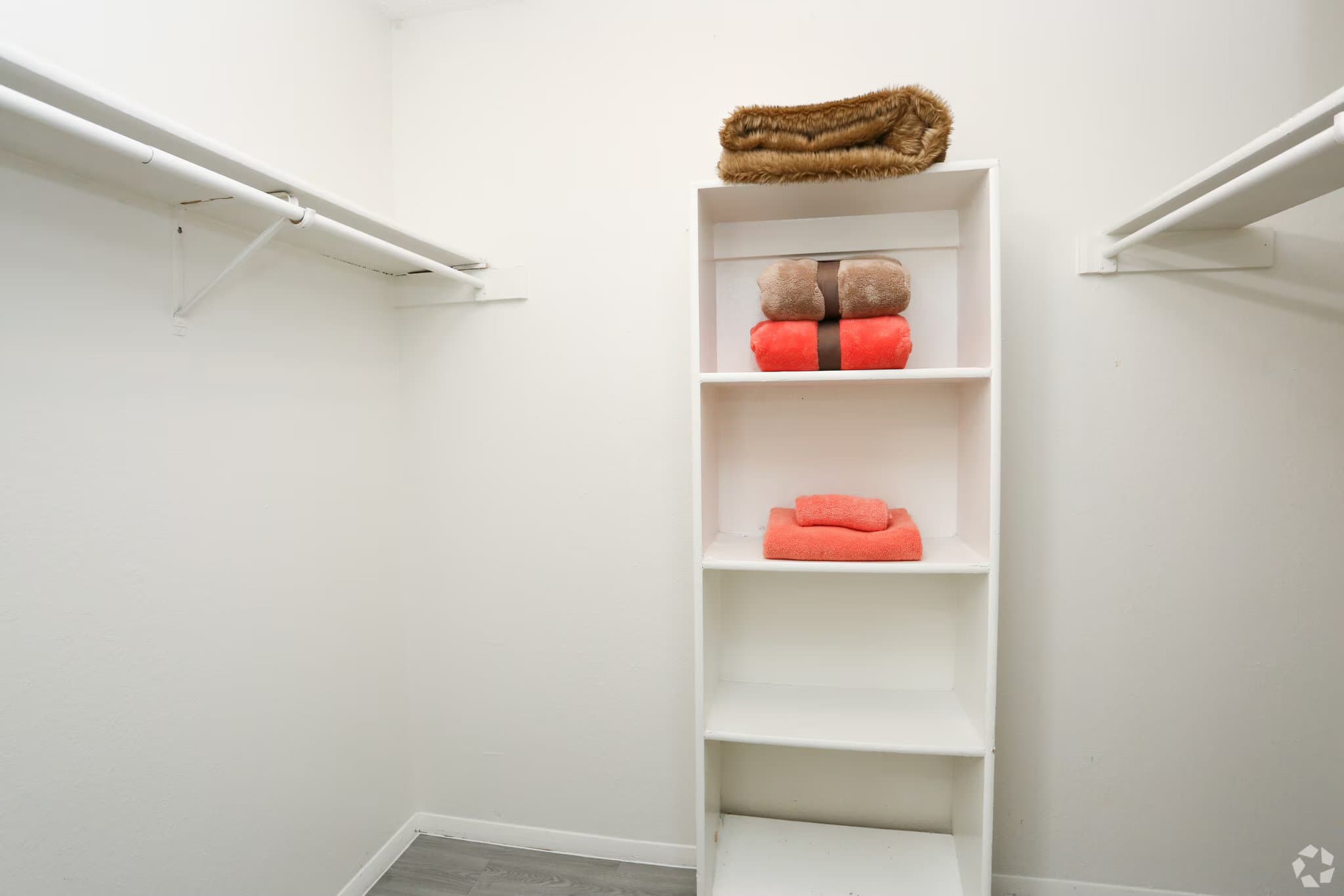 austin Apartment: 10000 N lamar blvd