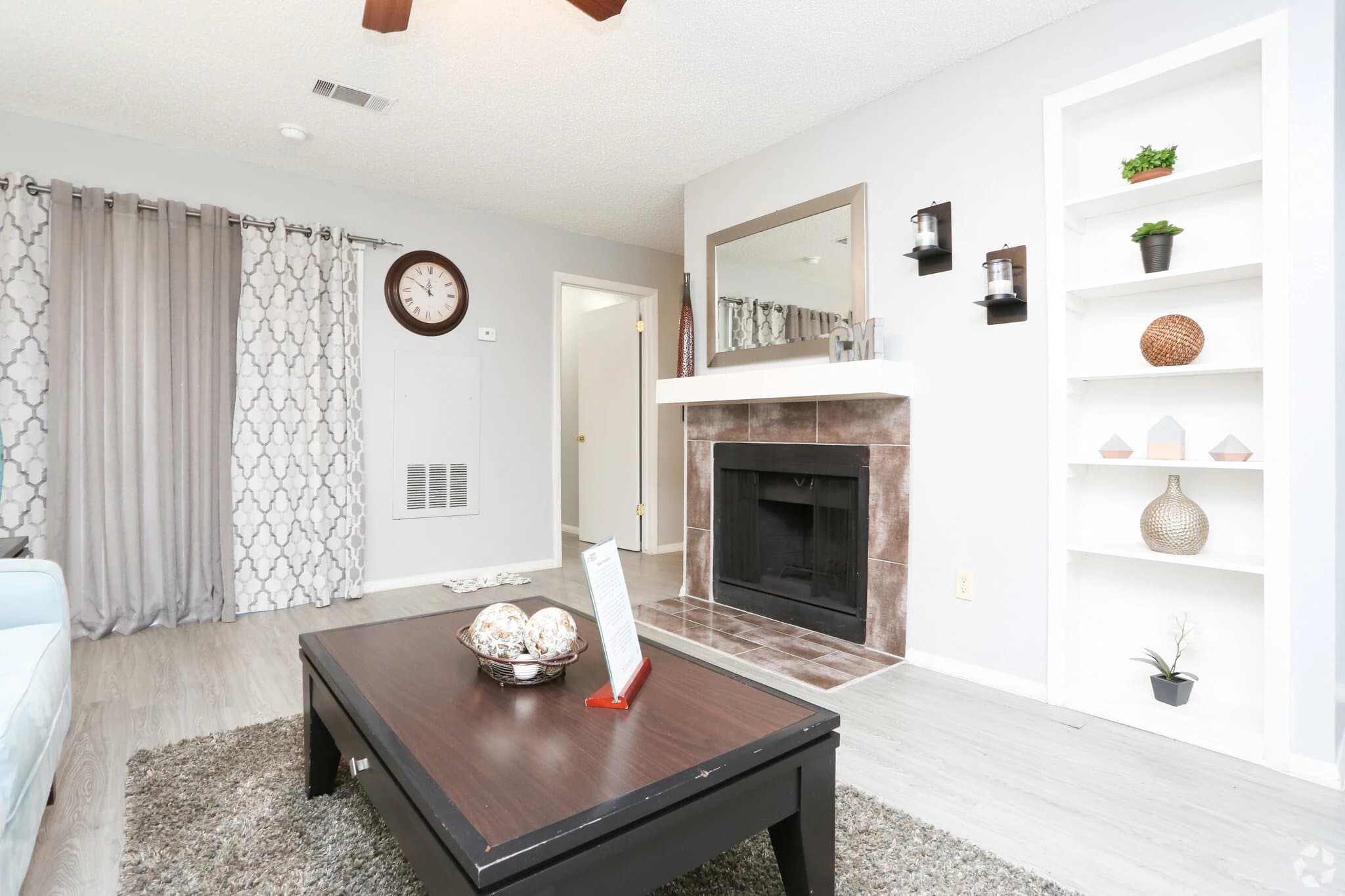 austin Apartment: 10000 N lamar blvd