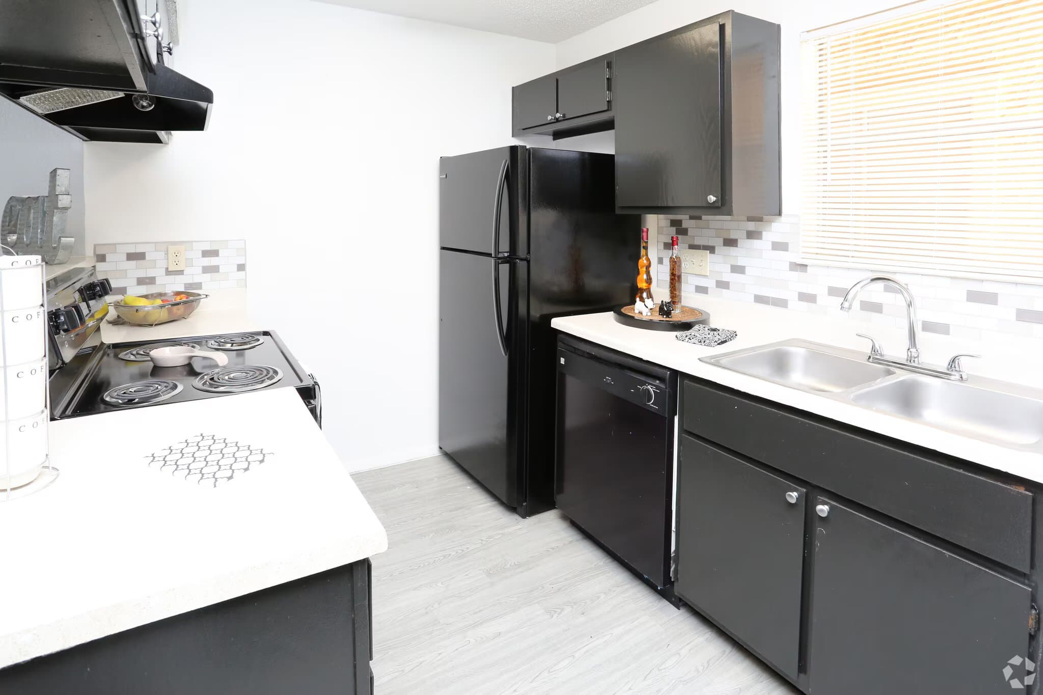 austin Apartment: 10000 N lamar blvd