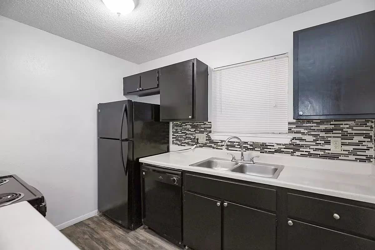 austin Apartment: 10000 N lamar blvd