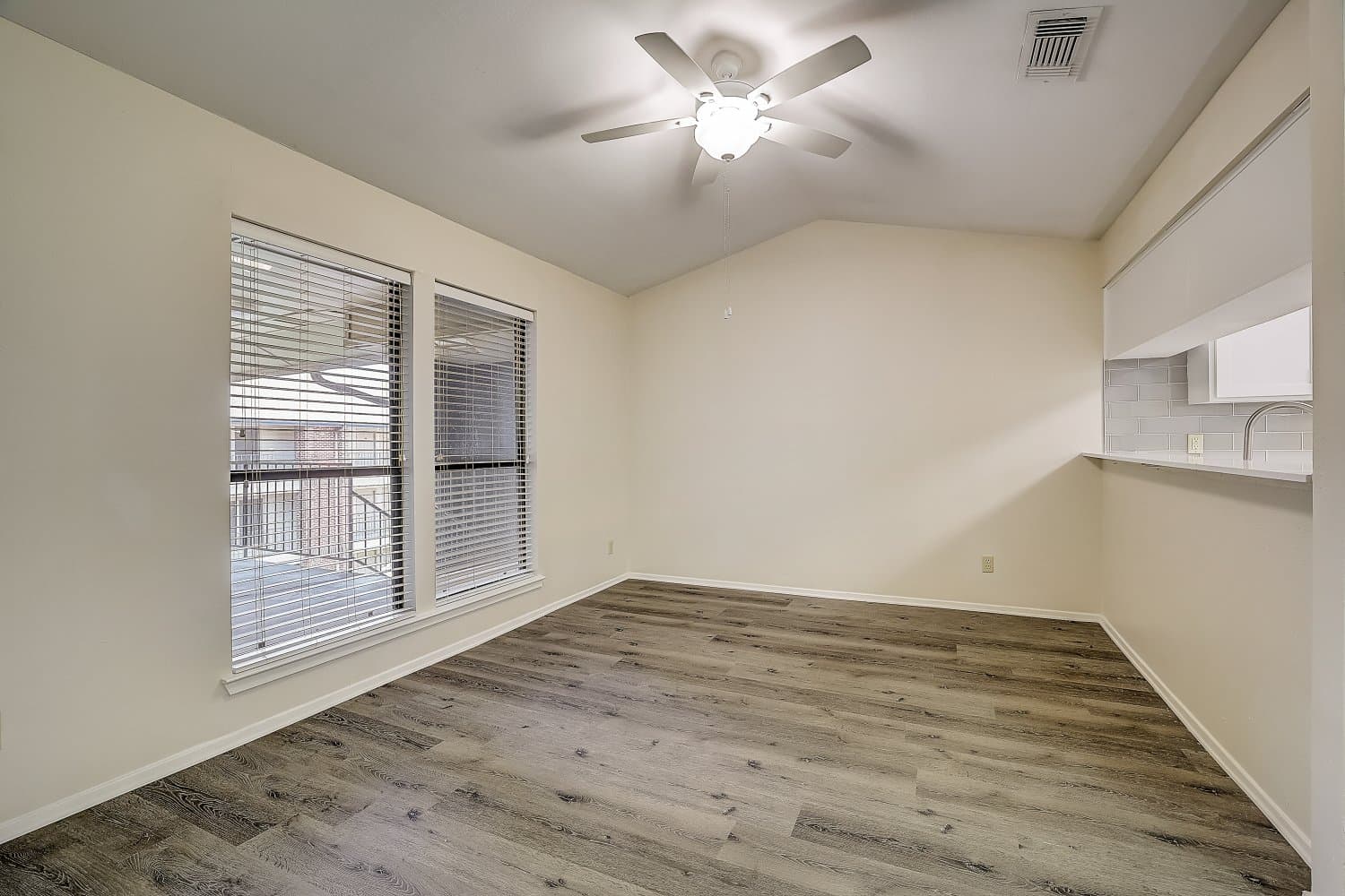 austin Apartment: 8615 rockwood ln