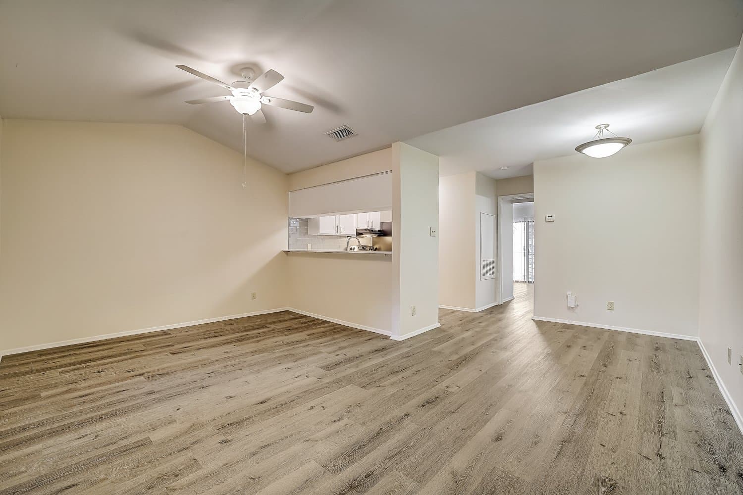 austin Apartment: 8615 rockwood ln