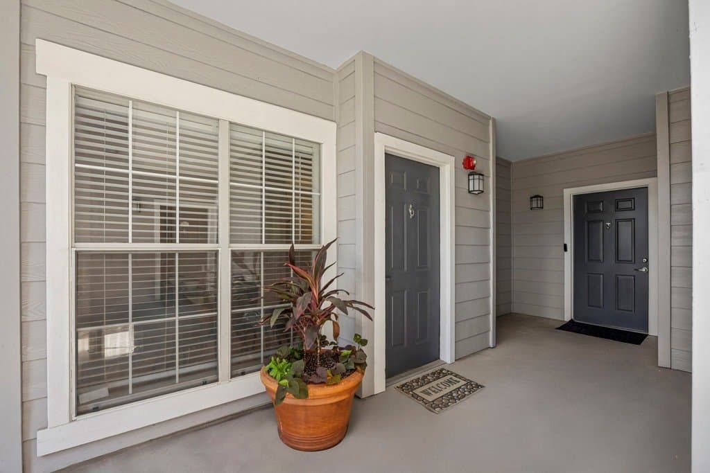austin Apartment: 12345 Lamplight Vilage Ave