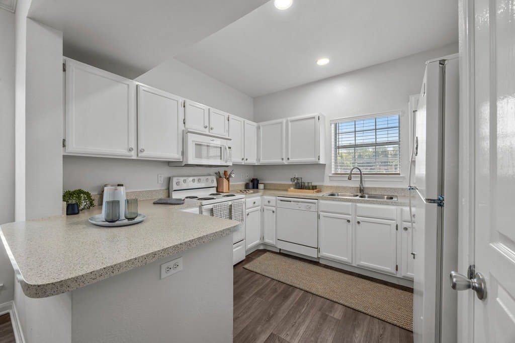 austin Apartment: 12345 Lamplight Vilage Ave