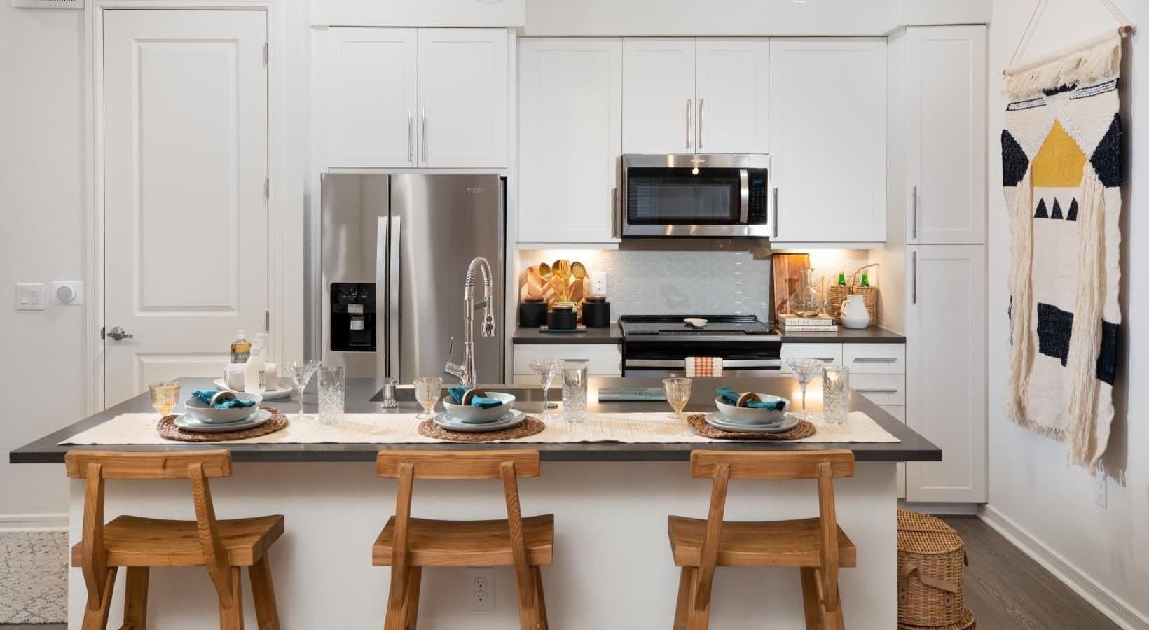 austin Apartment: 10400 research blvd