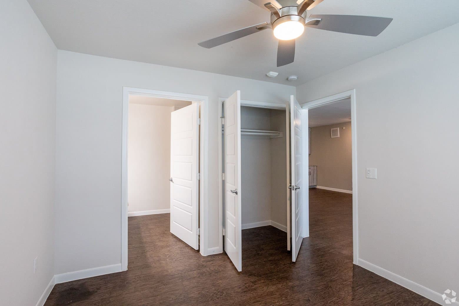 austin Apartment: 3300 oak creek dr