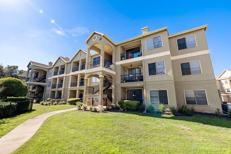 austin Apartment: 3401 W parmer ln