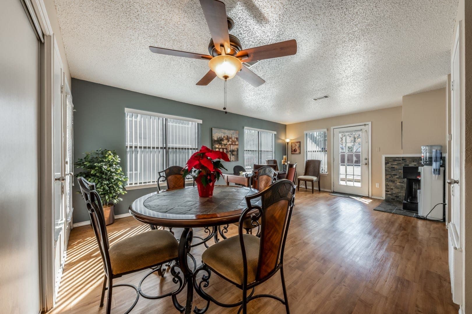 austin Multiplex: 6511 Melrose trail