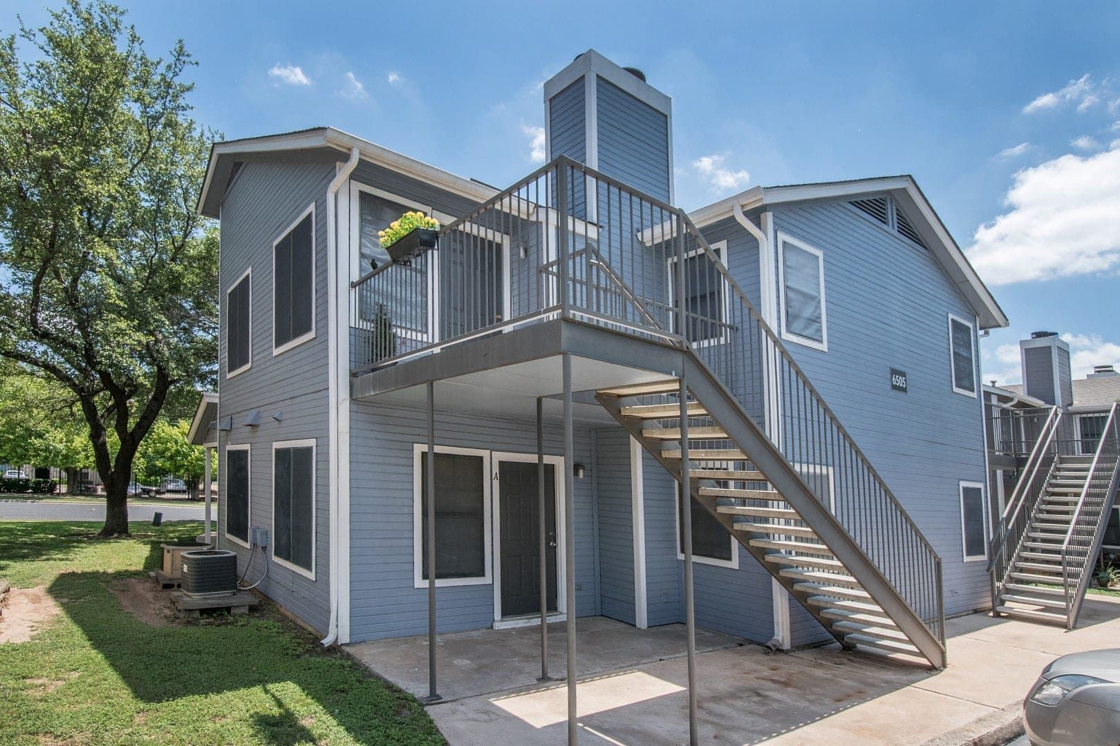 austin Multiplex: 6511 Melrose trail