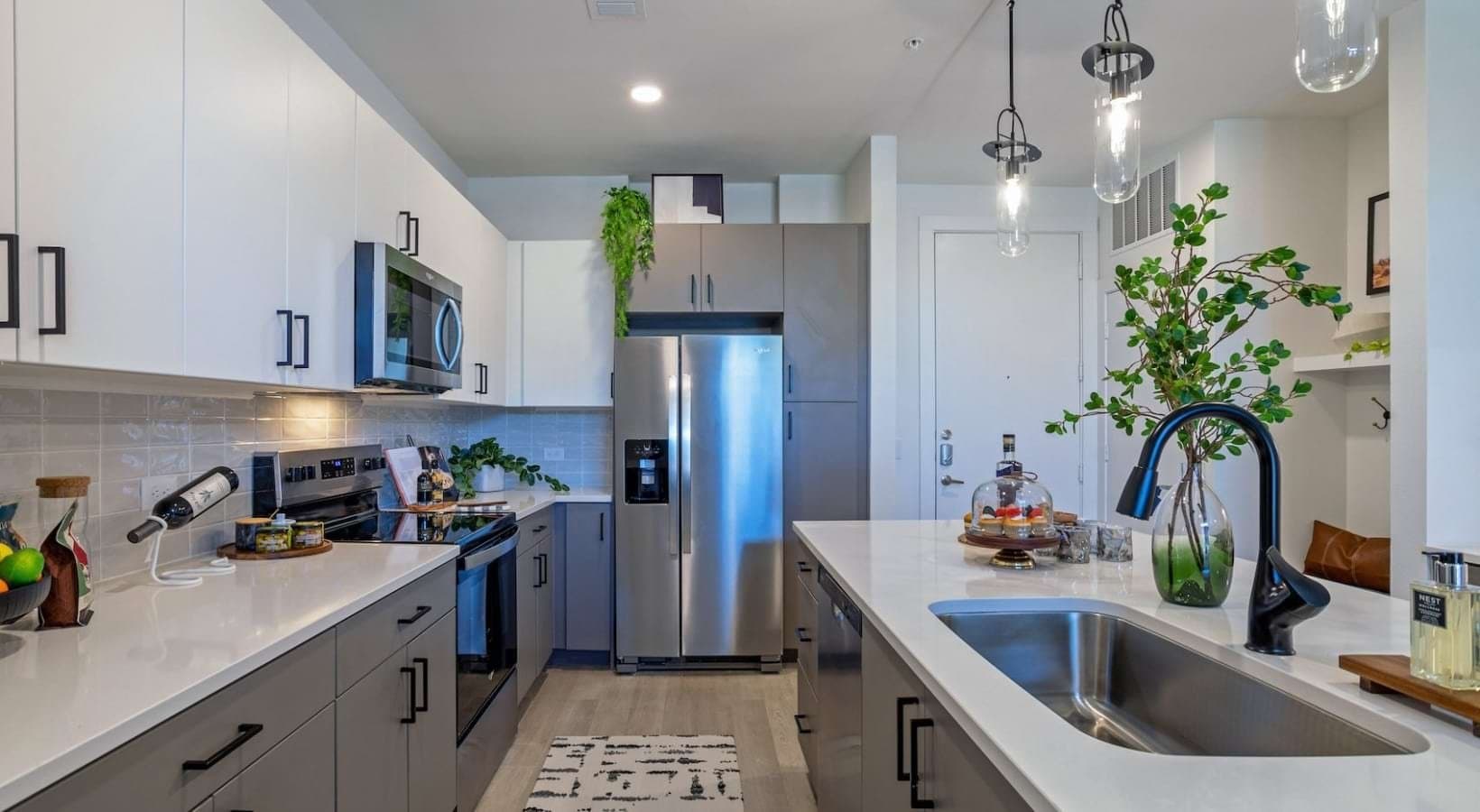 austin Apartment: 12489 Research blvd