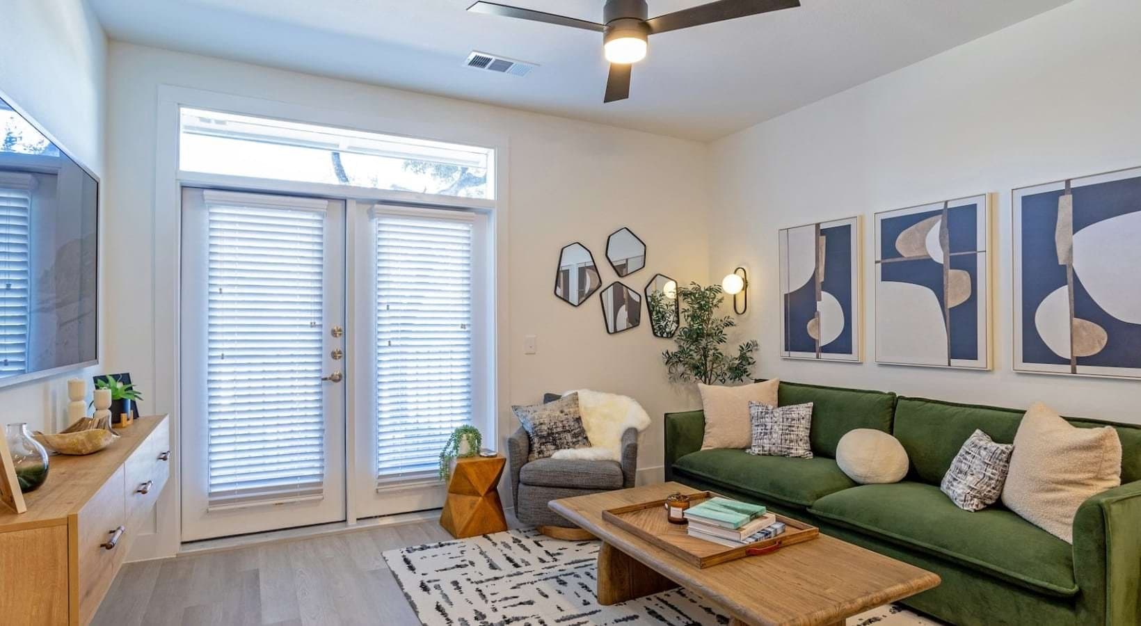 austin Apartment: 12489 Research blvd
