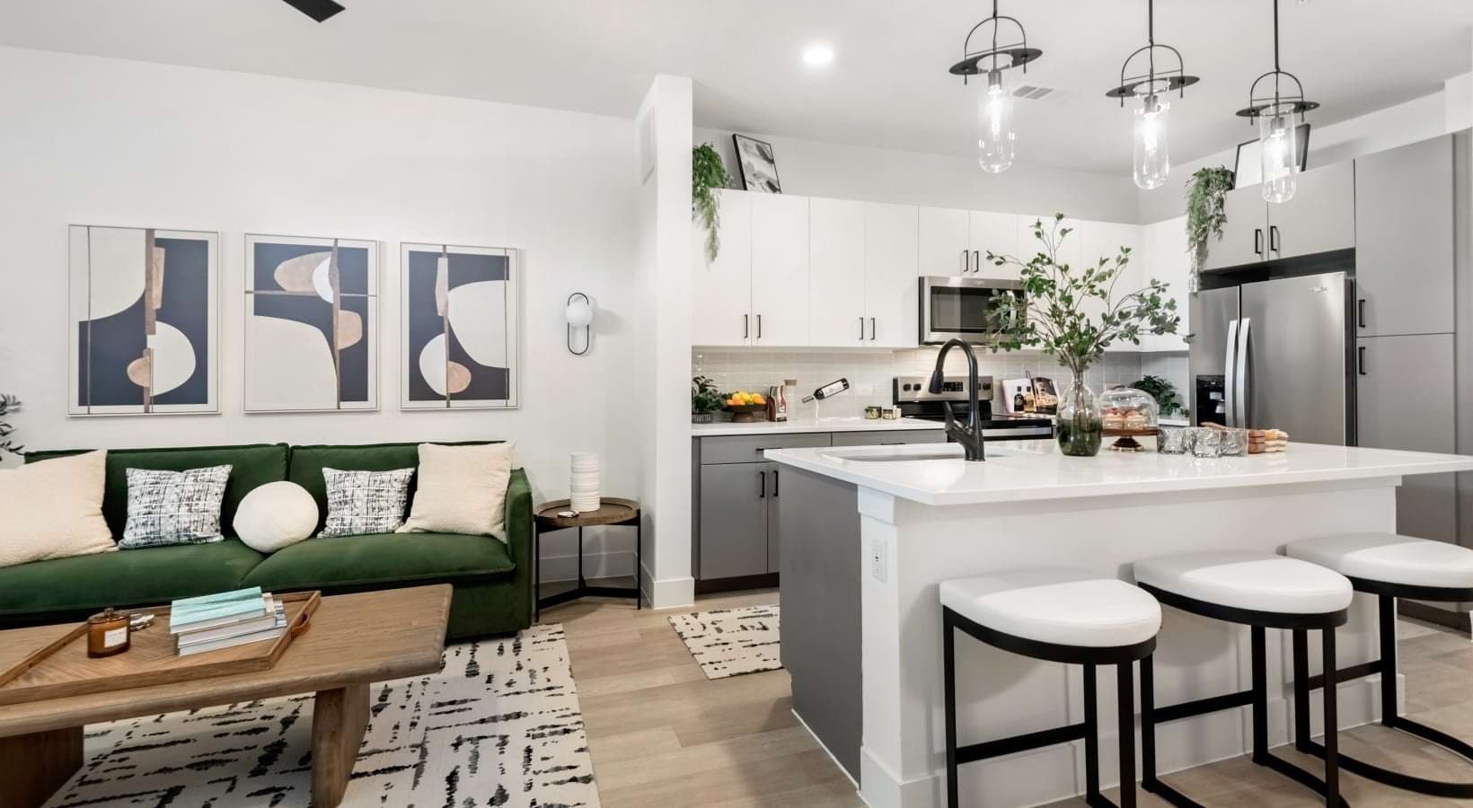 austin Apartment: 12489 Research blvd