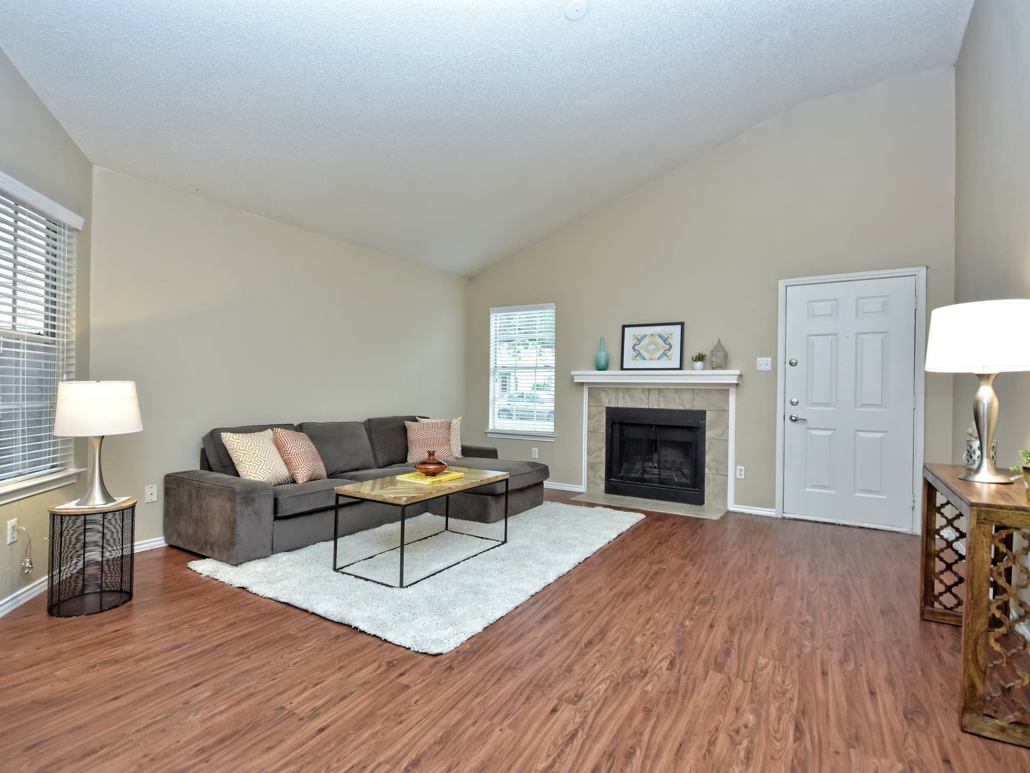 austin Multiplex: 11600 Argonne Forest Trail