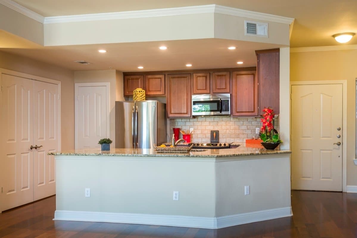 austin Apartment: 6800 Austin Center Blvd