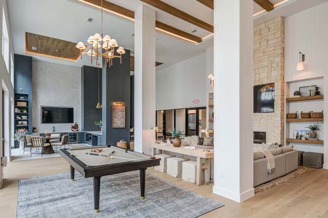 Fort Worth Apartment: 2001 E 4th St