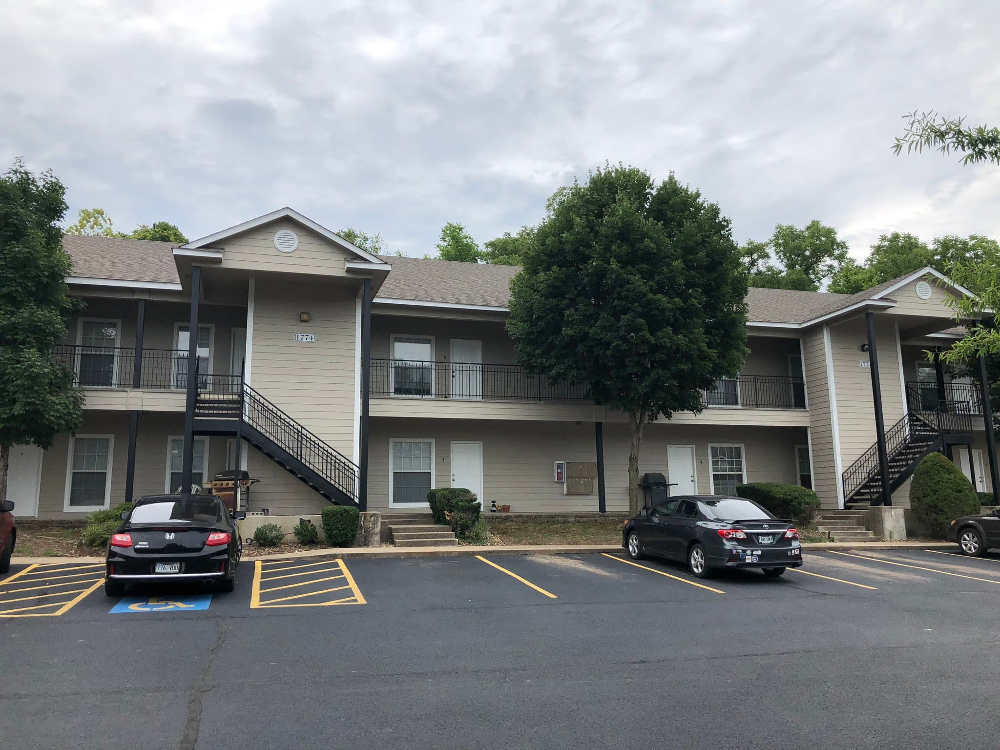 Fayetteville Apartment: 1774 N Gregg Ave