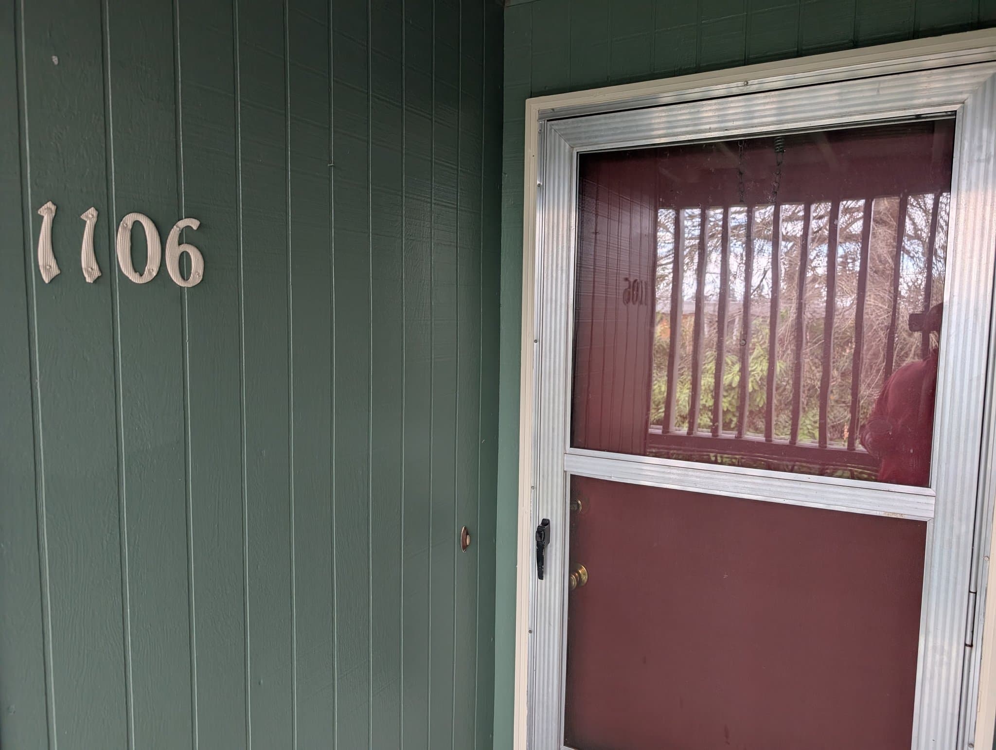 Salem House: 1116 Waller St SE