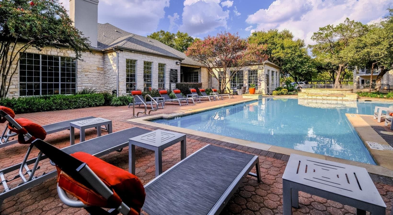 Austin Apartment: 3625 Duval Rd