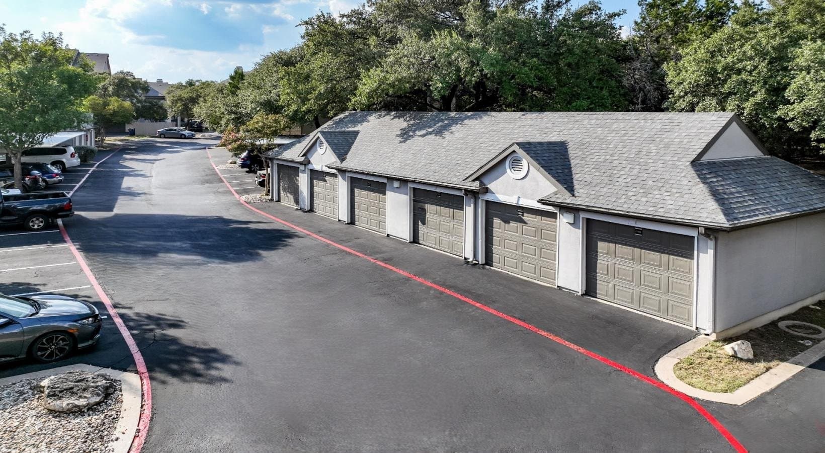 Austin Apartment: 3625 Duval Rd