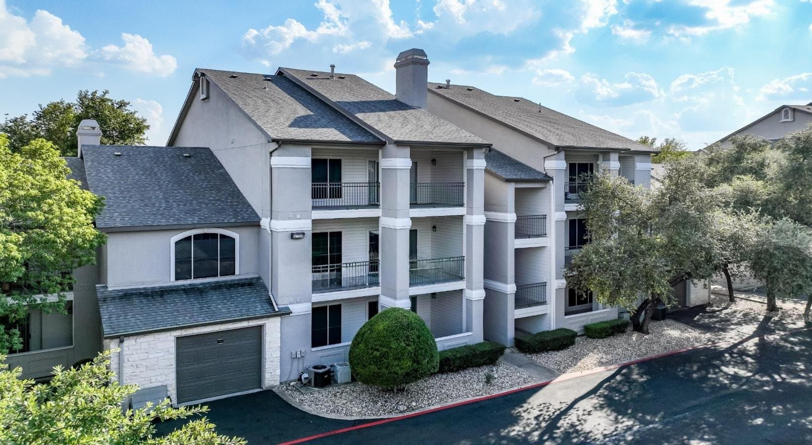 Austin Apartment: 3625 Duval Rd