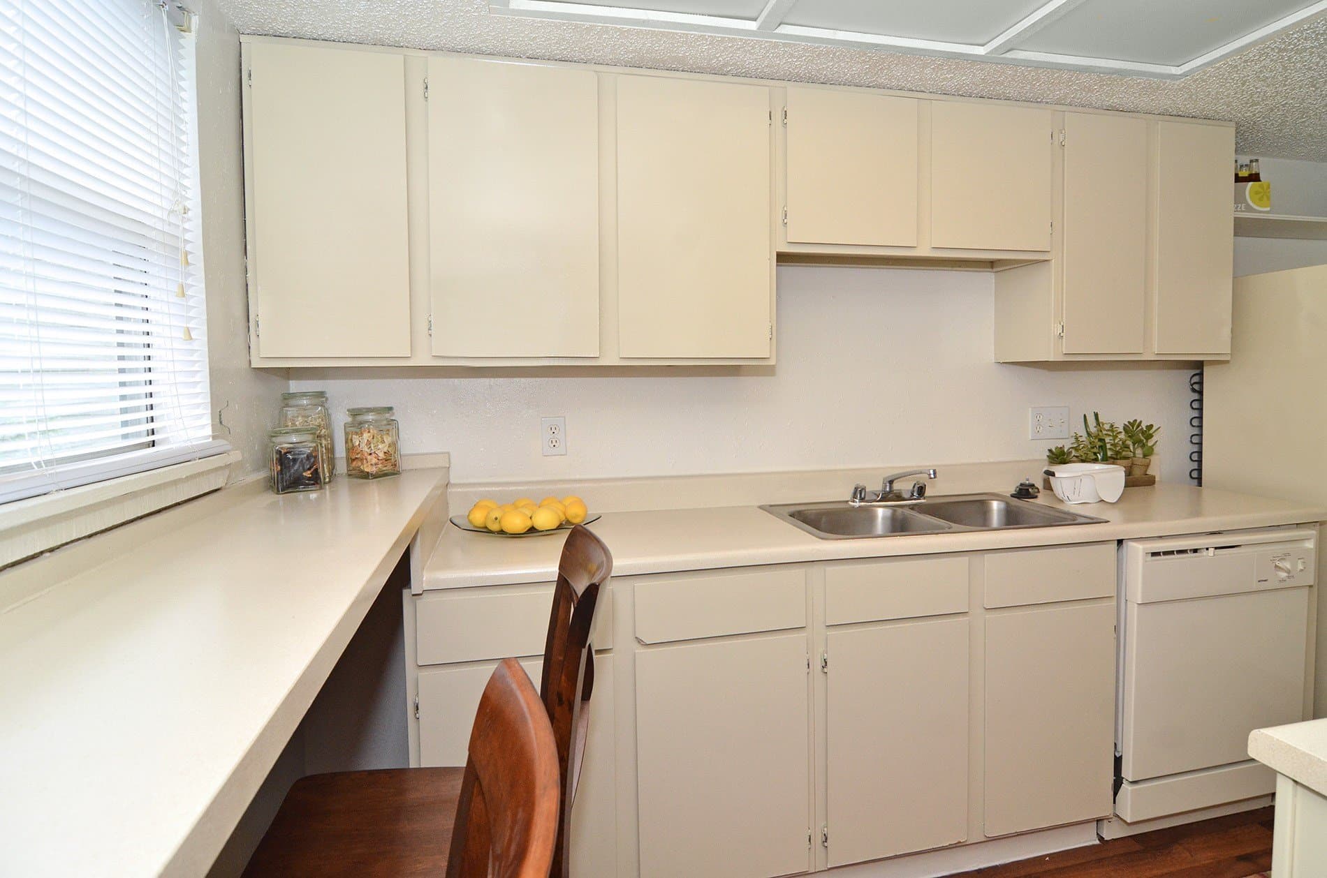austin Apartment: 7630 Woodhollow dr