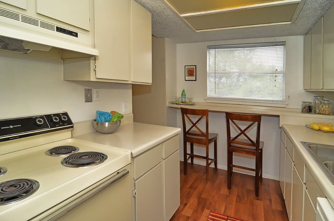 austin Apartment: 7630 Woodhollow dr