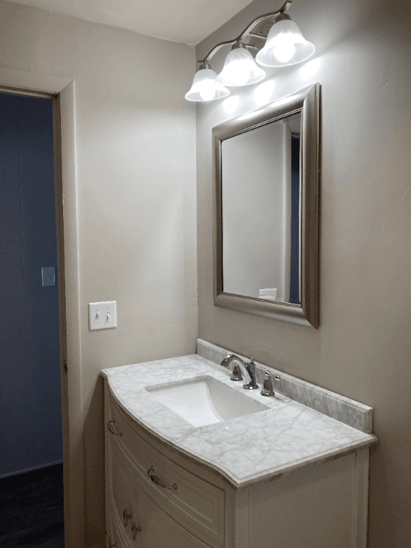 Dewitt Apartment: 5599 Thompson Road