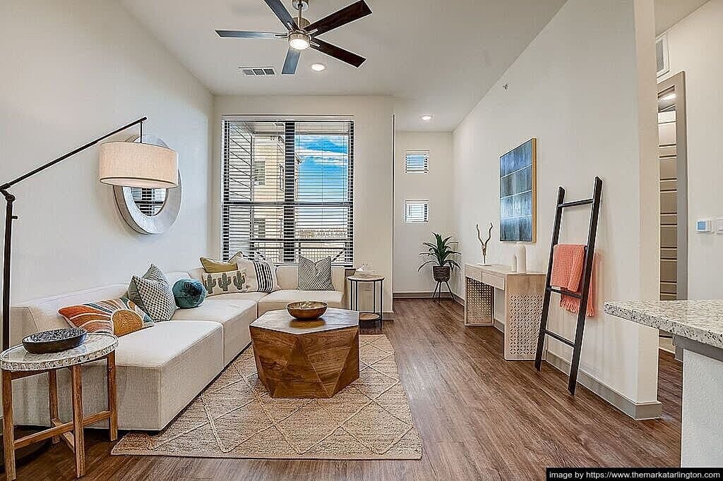 Arlington Apartment: 3701 Dr. Martin Luther King Jr. Dr