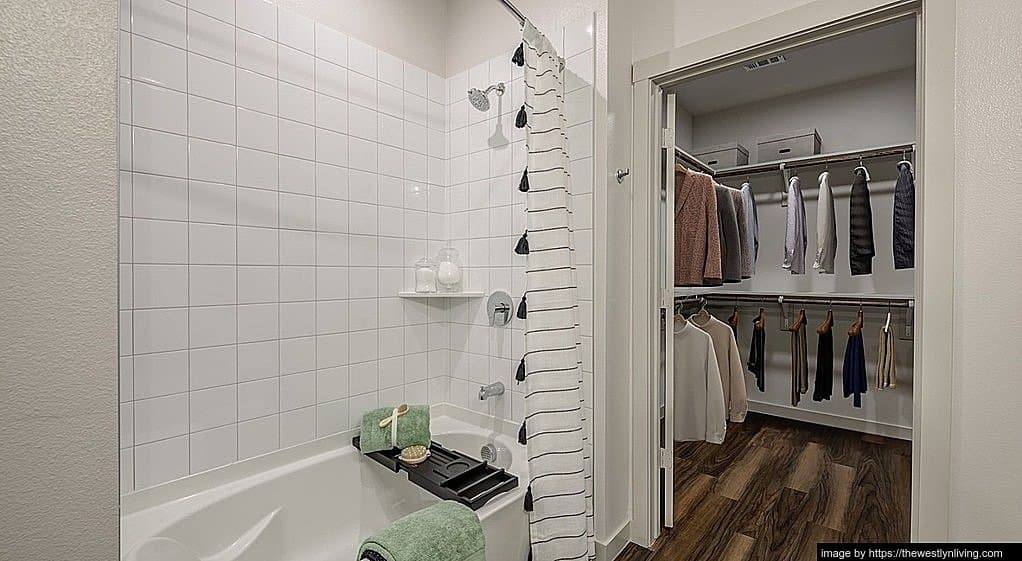 Grand Prairie Apartment: 1150 I-20