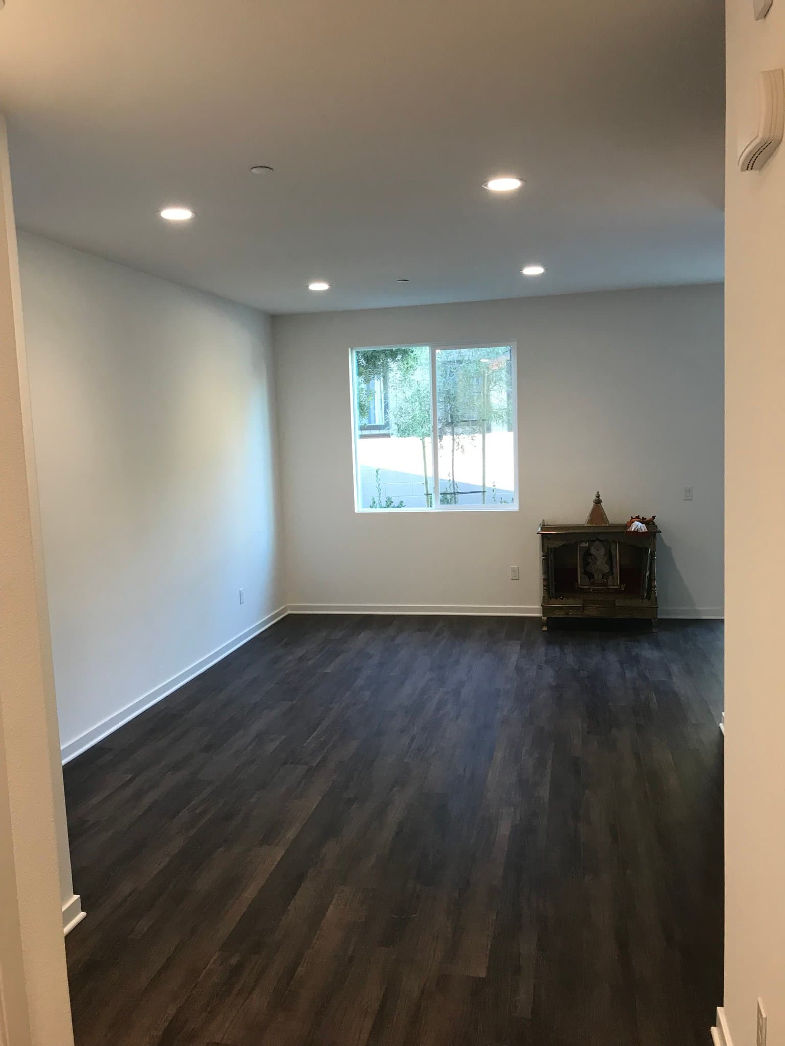Arleta Single Room: 14331 W Joy Dr