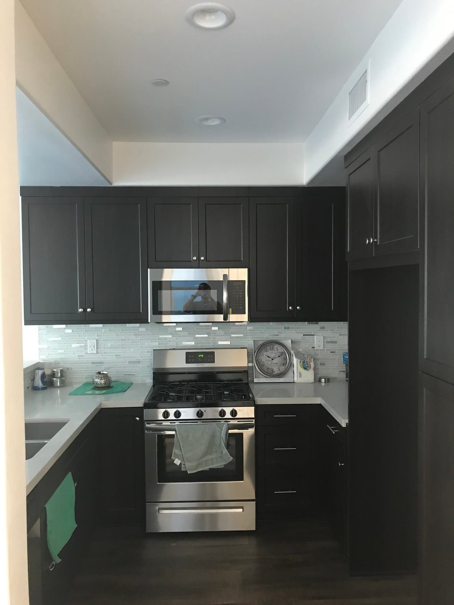 Arleta Single Room: 14331 W Joy Dr