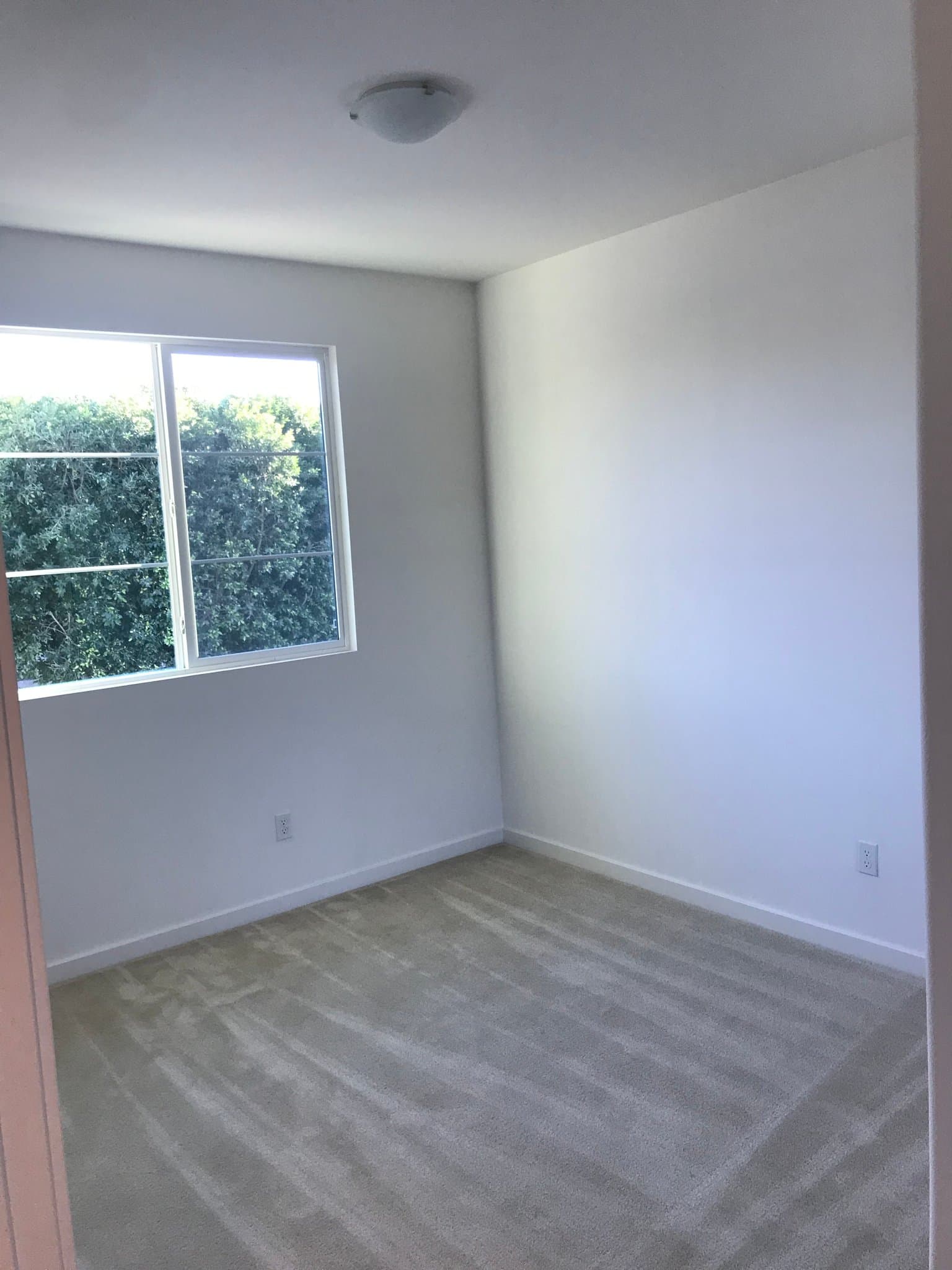 Arleta Single Room: 14331 W Joy Dr