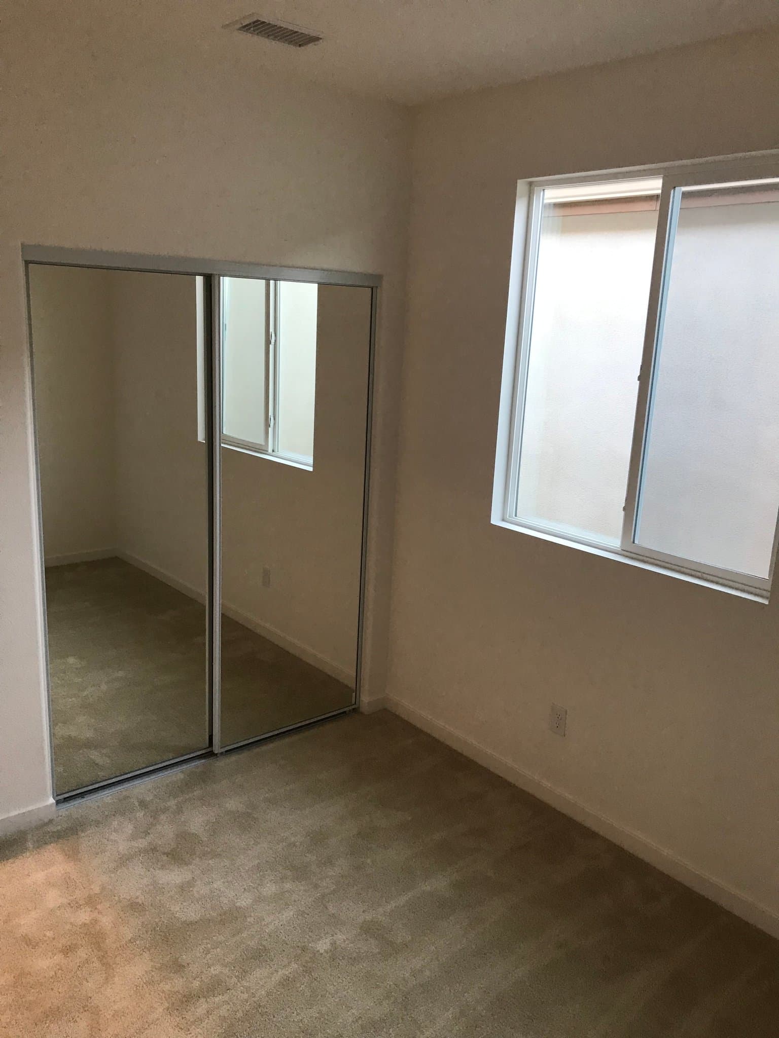 Arleta Single Room: 14331 W Joy Dr