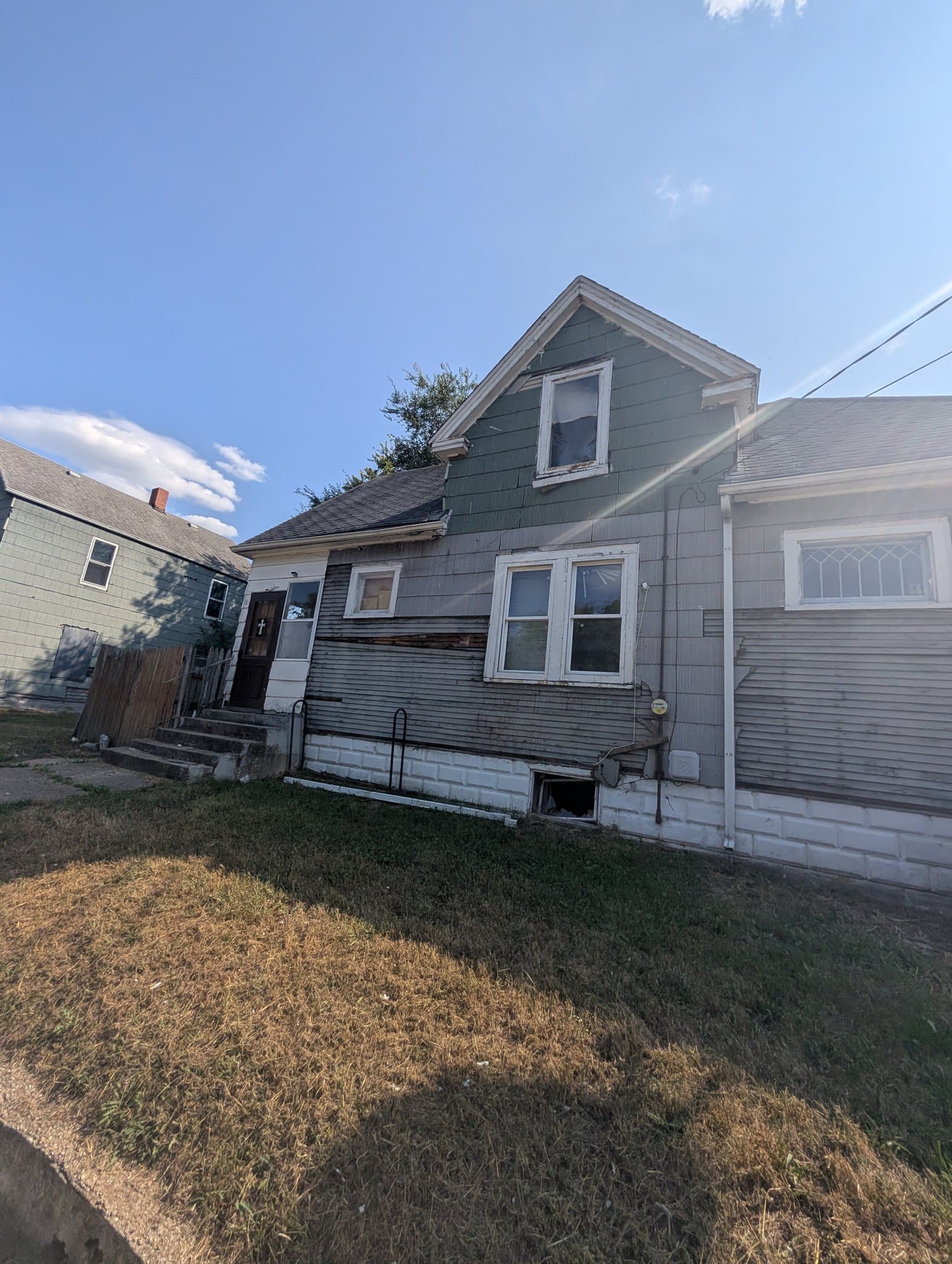 Peoria House: 422 S Louisa St