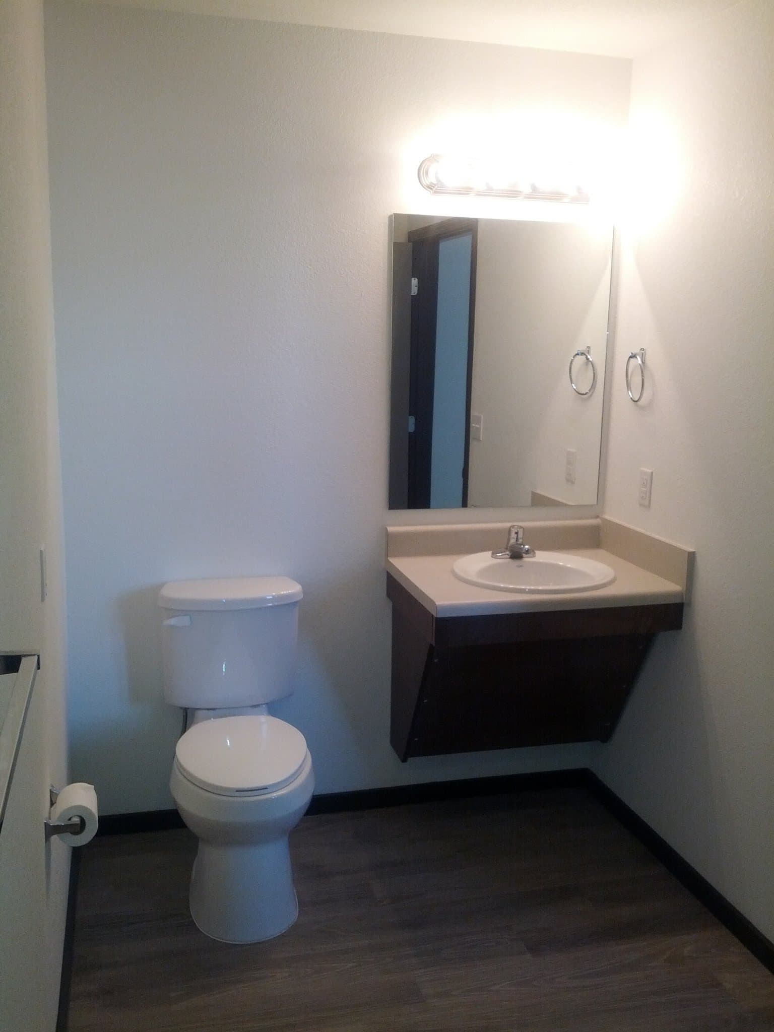 SPRINGFIELD Apartment: 309 S Jefferson Ave