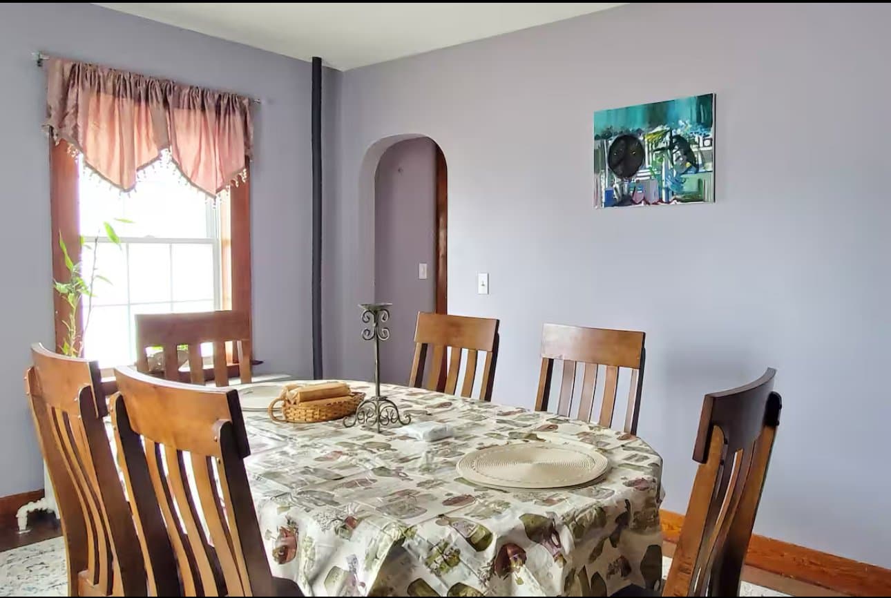 South Burlington House: 1626 williston road
