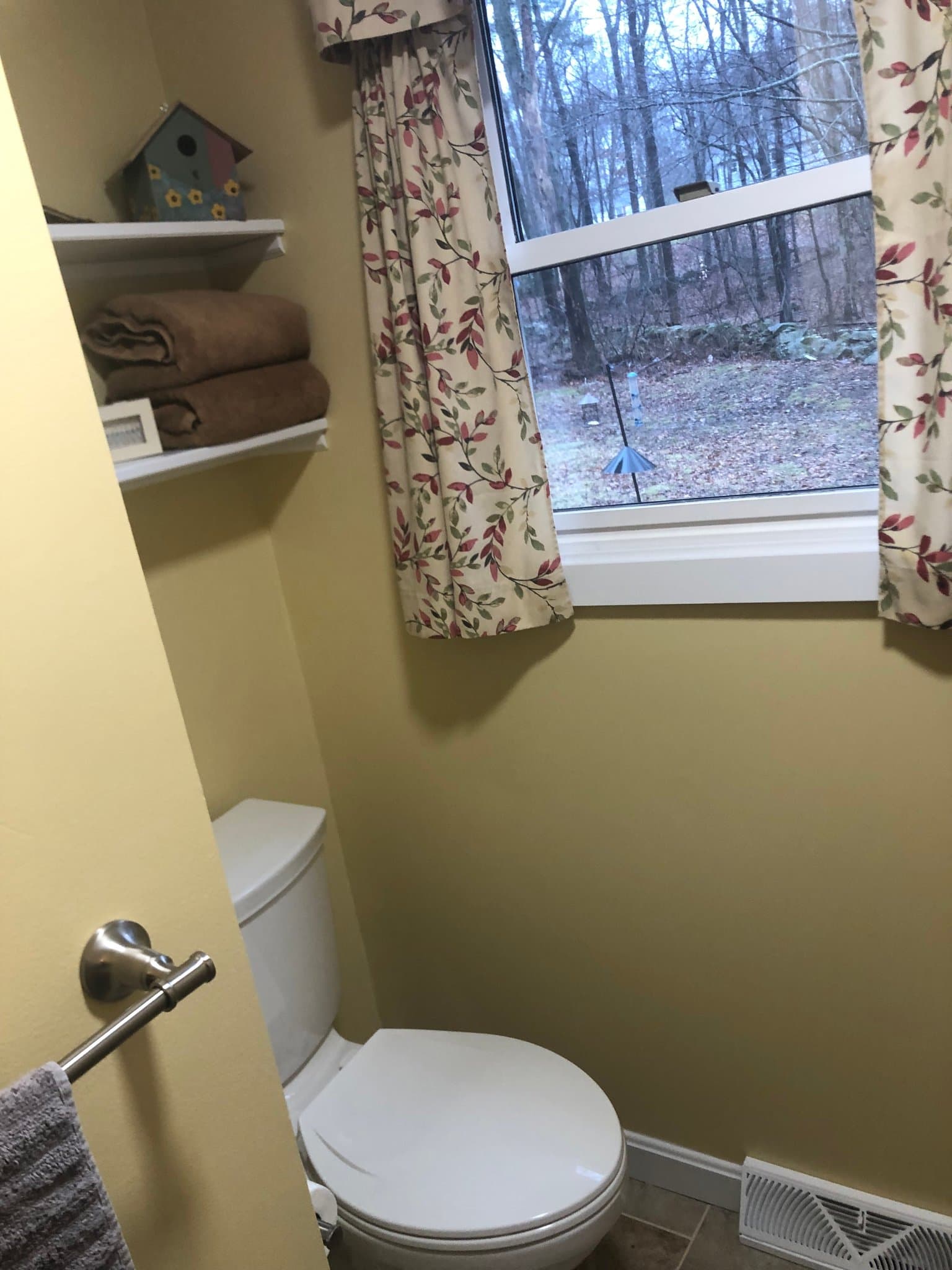Northbridge Single Room: 517 Benson Rd