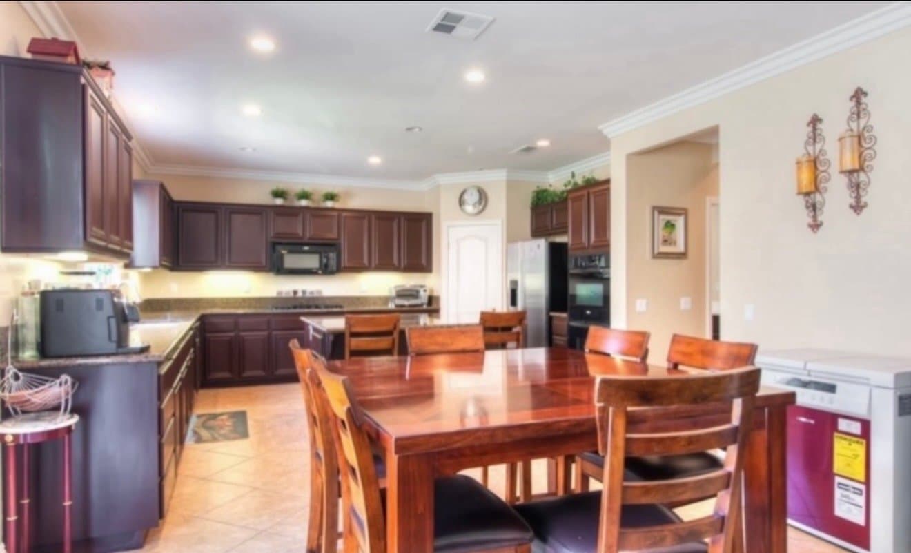 Eastvale Single Room: 13668 amberview pl