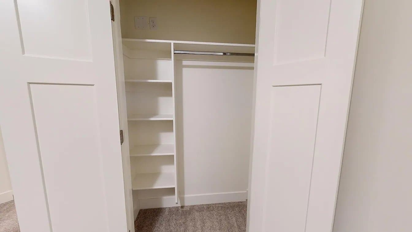 Cedar City Single Room: 920 S 25 E