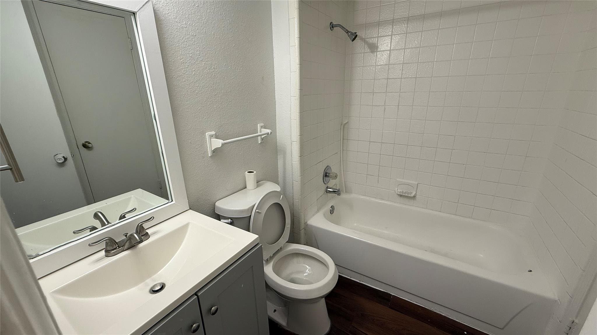 Dallas Condo: 9839 Walnut St