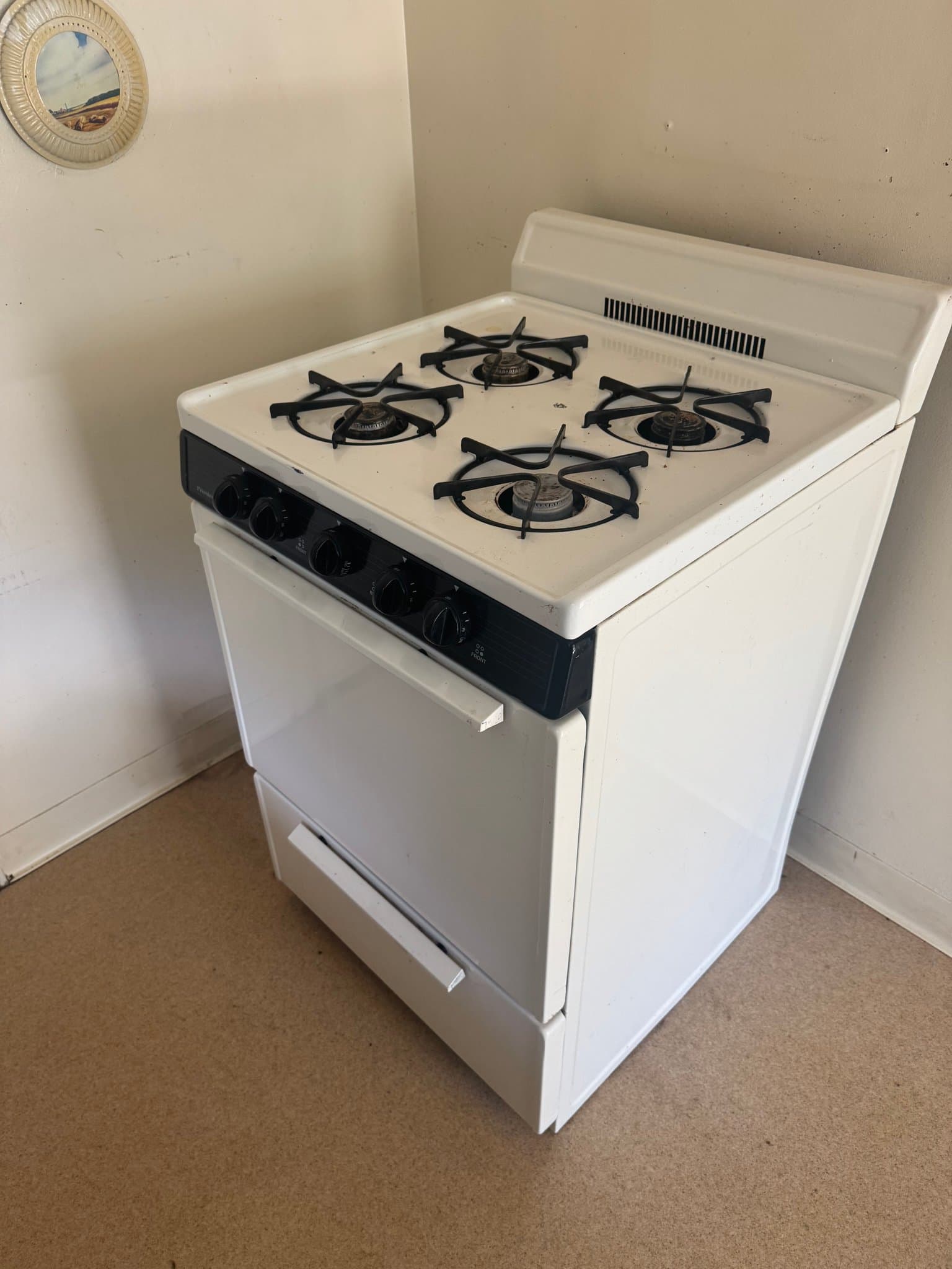Alameda Apartment: 1006 Central Ave