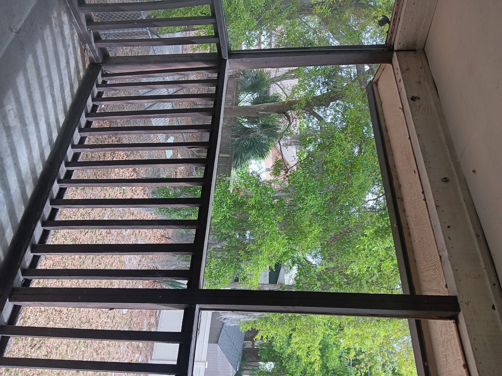 Sanford Apartment: 2541 S Myrtle Ave