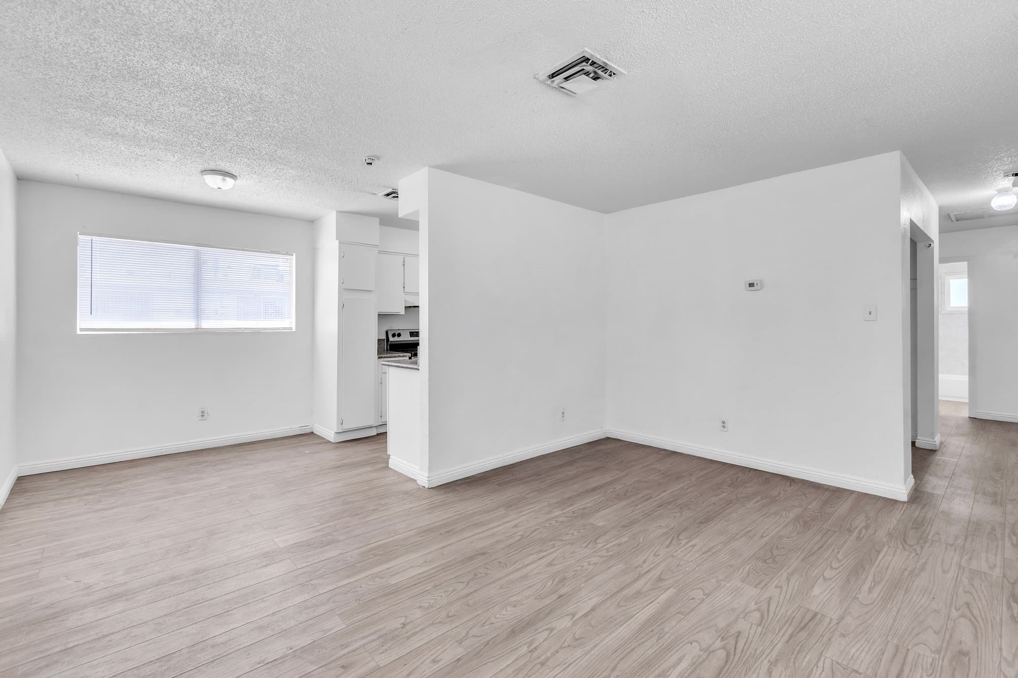 Las Vegas Multiplex: 2508 E Mesquite Ave