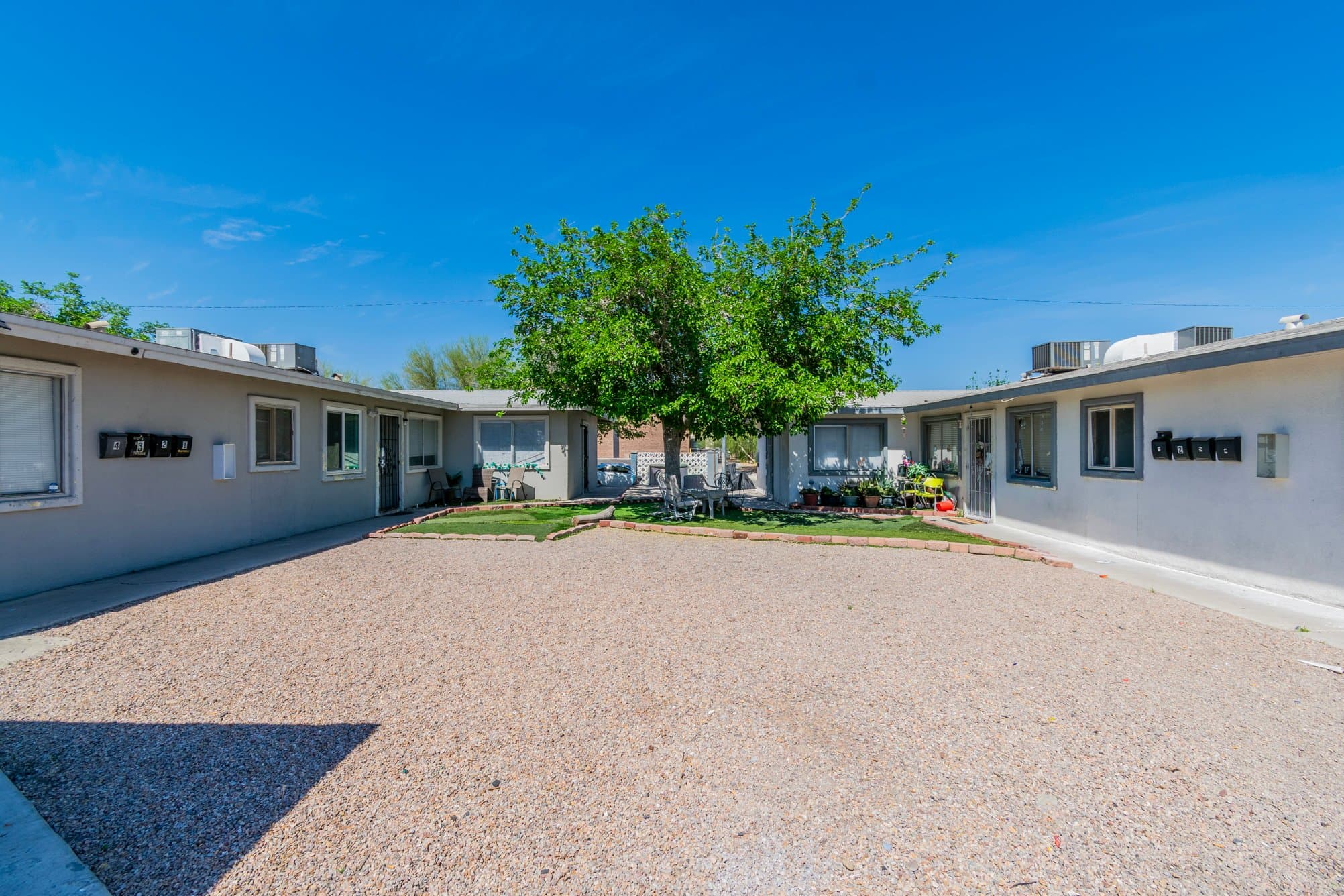 Las Vegas Multiplex: 2508 E Mesquite Ave