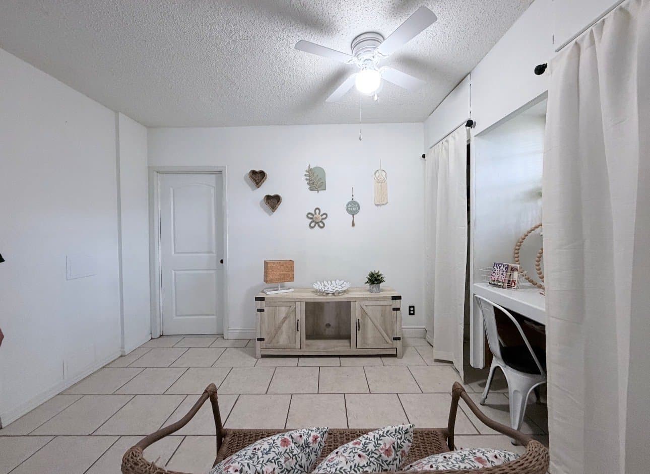 San Antonio Apartment: 7418 Meadow Cliff St