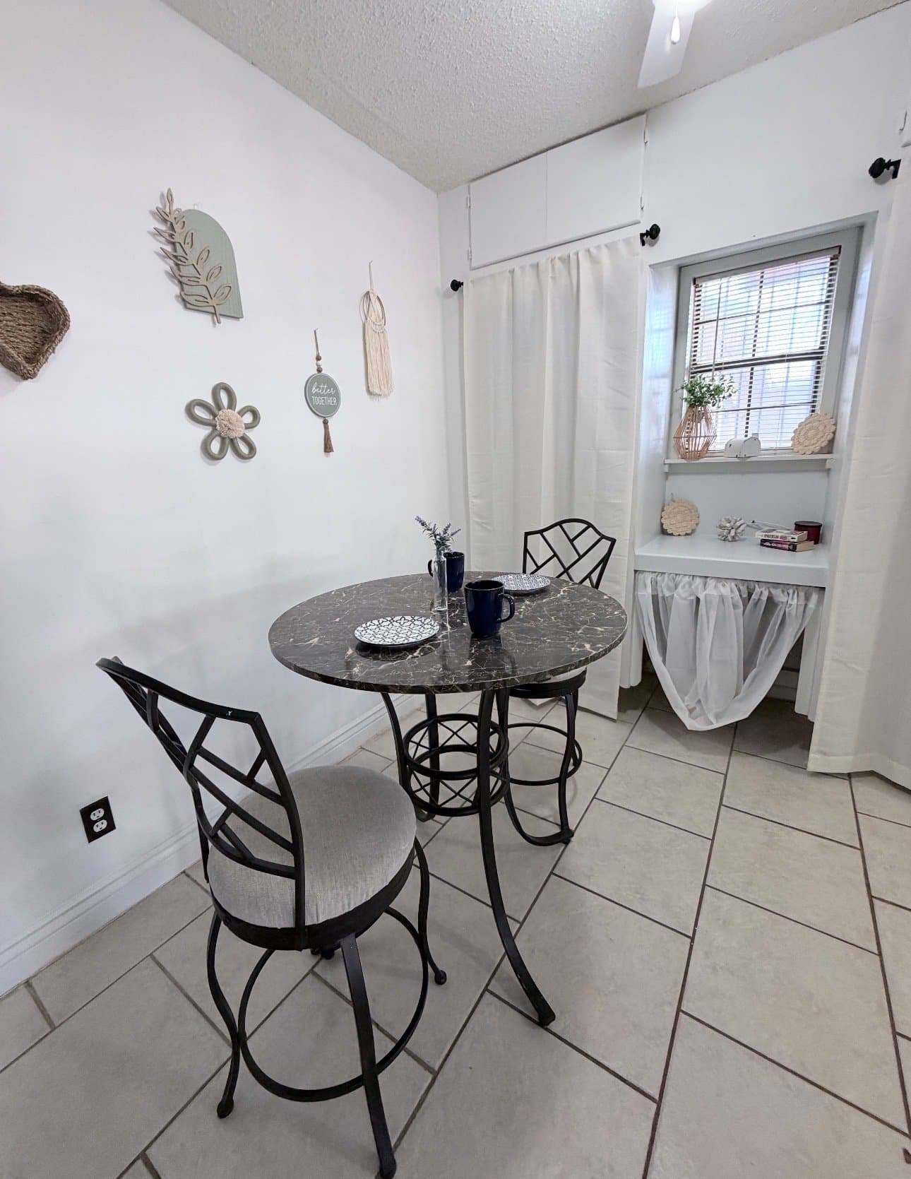 San Antonio Apartment: 7418 Meadow Cliff St
