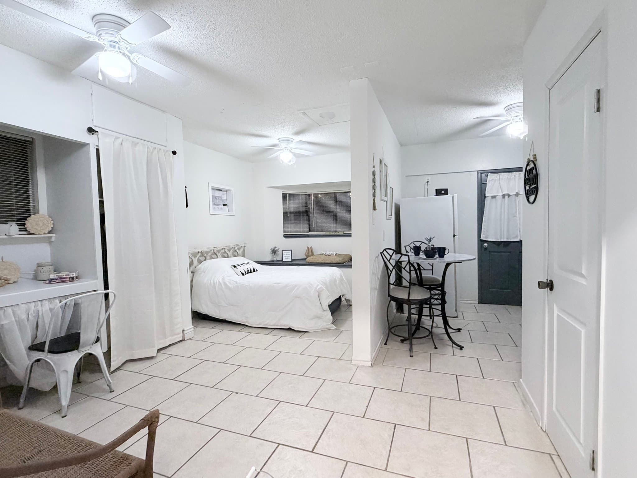 San Antonio Apartment: 7418 Meadow Cliff St