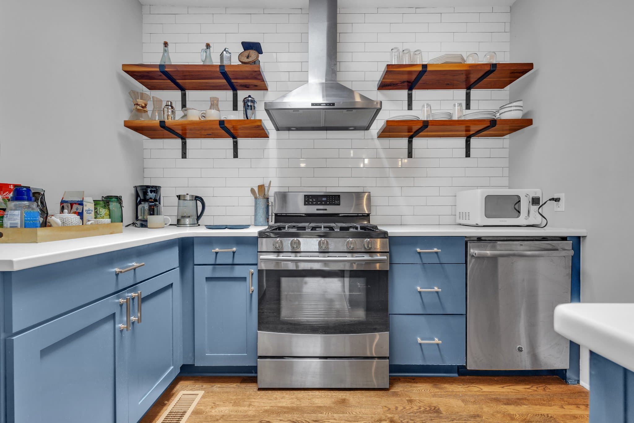 Atlanta House: 1876 DeKalb Ave NE