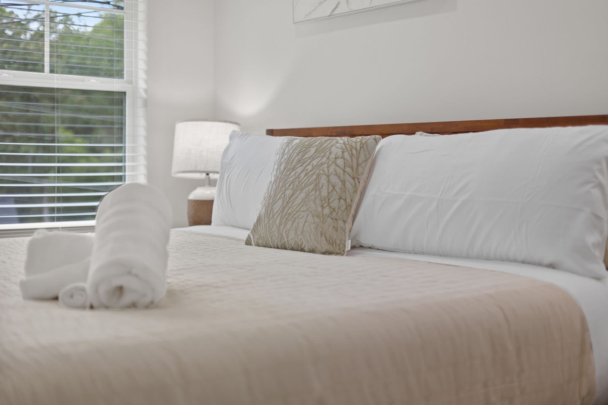 Atlanta House: 1603 Ezra Church Dr NW