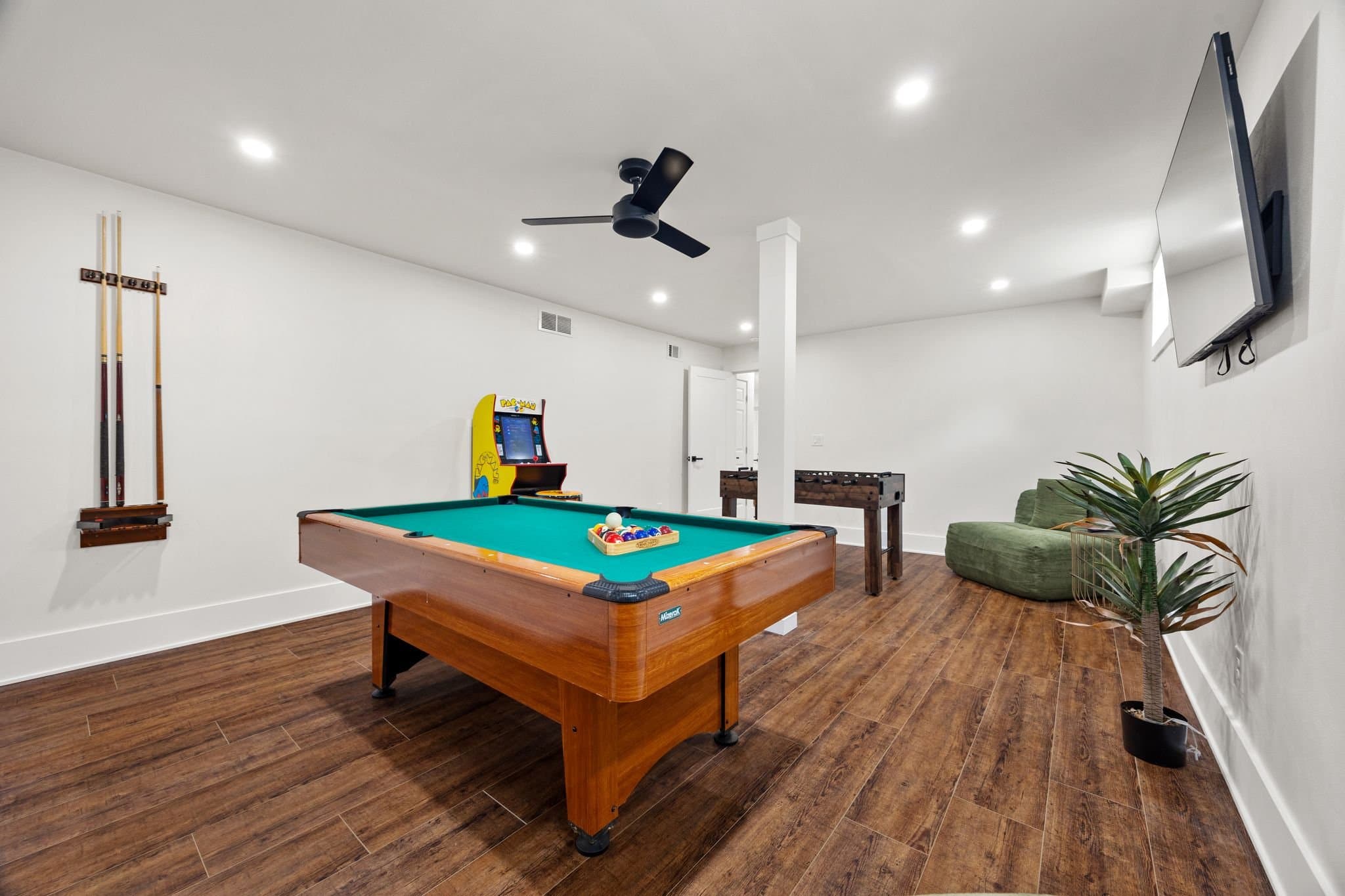 Atlanta House: 1603 Ezra Church Dr NW